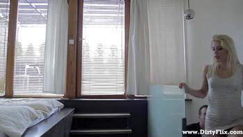 Красиво разделась и отдалась